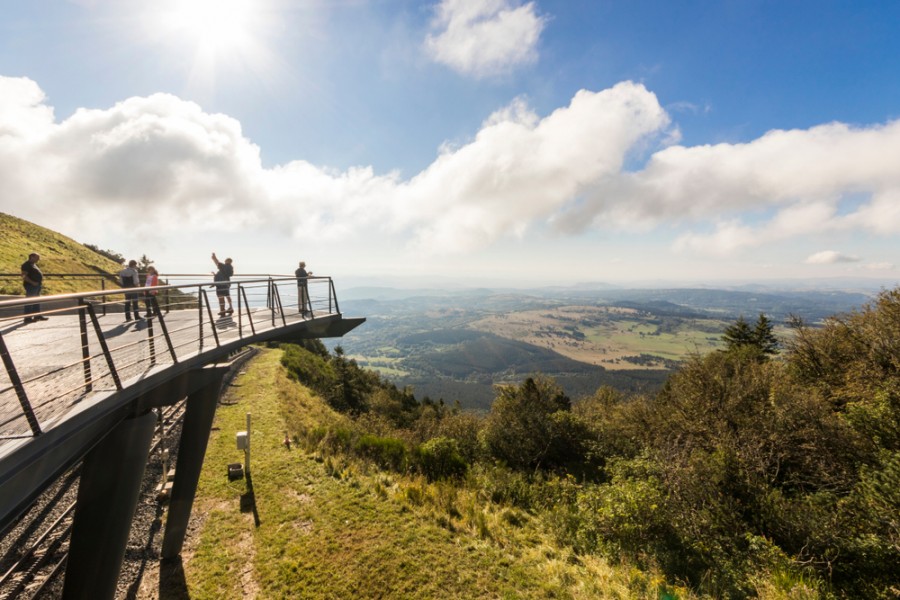 Visitez Orcines, un joyau de nature proche de Clermont-Ferrand